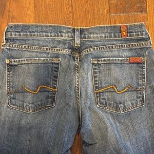 7 for all man kind jeans
Size 29 low rise